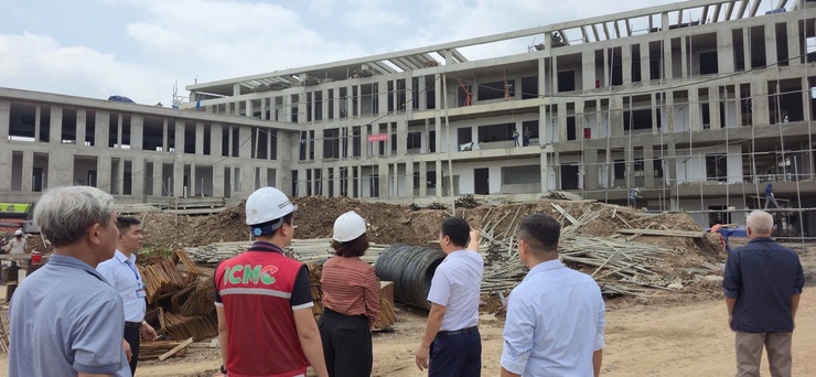 Uỷ ban MTTQ Việt Nam phường Long Biên, giám sát đầu tư xây dựng dự án trường học tại ô quy hoạch cụm G.2 phường Long Biên.- Ảnh 4.