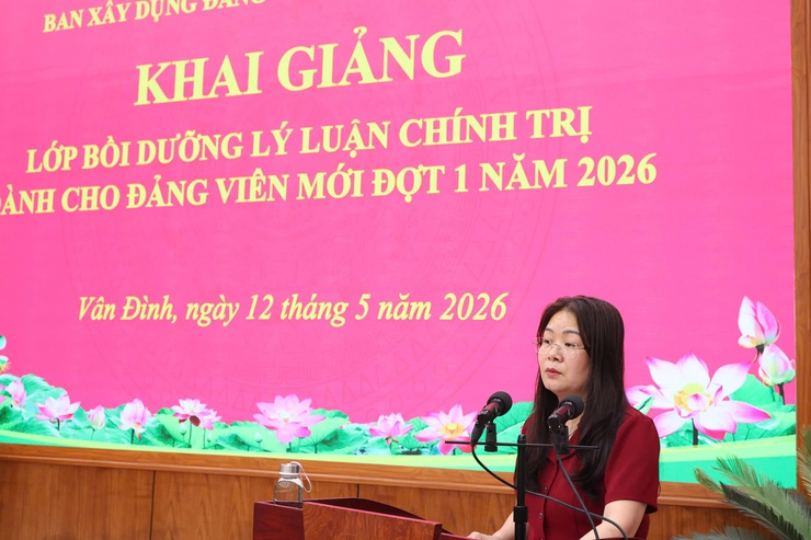 Trung tâm Chính trị xã Vân Đình khai giảng lớp bồi dưỡng đảng viên mới đợt 1 năm 2026- Ảnh 2.