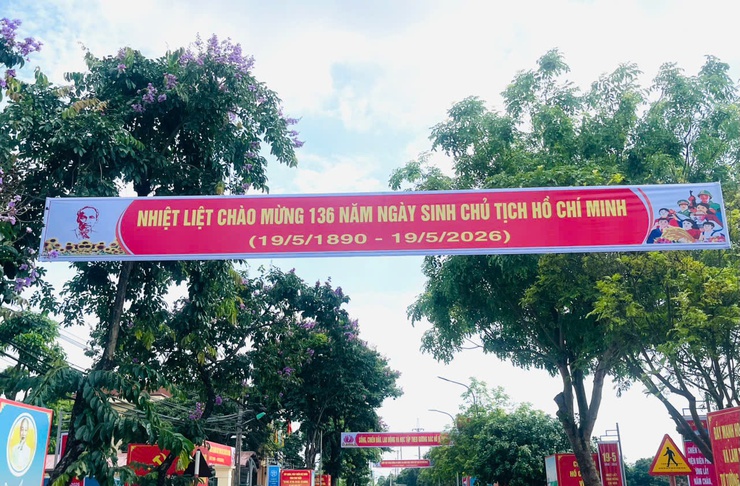 Khí thế tháng Năm tại Phúc Lộc: Hướng về kỷ niệm 136 năm ngày sinh Chủ tịch Hồ Chí Minh- Ảnh 5.