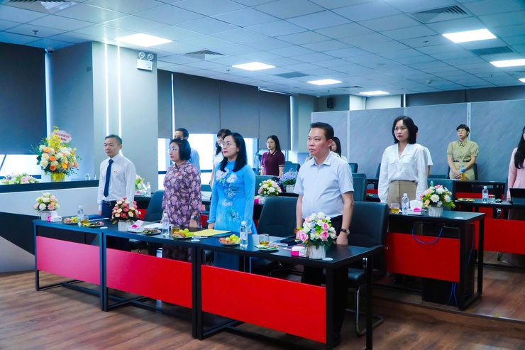 Chi bộ công ty Đấu giá Hợp danh Việt Nam tổ chức Lễ kết nạp đảng viên- Ảnh 2.