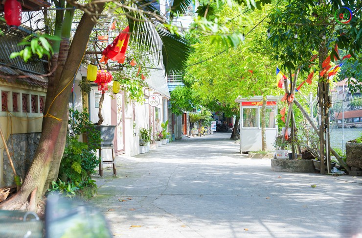 QUỐC OAI KIÊN QUYẾT LẬP LẠI TRẬT TỰ ĐÔ THỊ KHU VỰC HỒ LONG TRÌ – CHÙA THẦY- Ảnh 10.