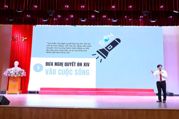 Phát huy vai trò "cầu nối" của đội ngũ tuyên truyền viên cơ sở- Ảnh 11.