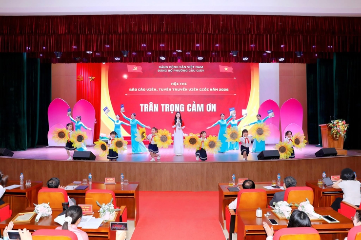Phát huy vai trò "cầu nối" của đội ngũ tuyên truyền viên cơ sở- Ảnh 19.