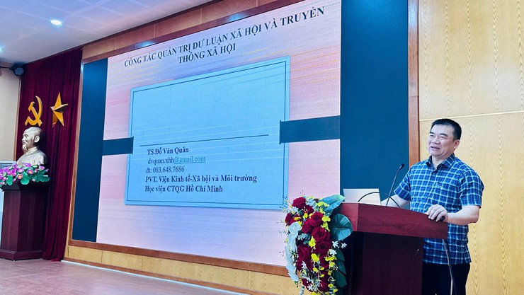 Trung tâm Chính trị phường Tây Hồ tổ chức khai mạc lớp tập huấn công tác dư luận xã hội năm 2026- Ảnh 2.