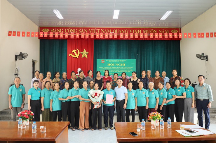 HỘI NÔNG DÂN XÃ CỔ ĐÔ PHÁT ĐỘNG PHONG TRÀO THU GOM BAO BÌ THUỐC BẢO VỆ THỰC VẬT, BẢO VỆ MÔI TRƯỜNG- Ảnh 1.
