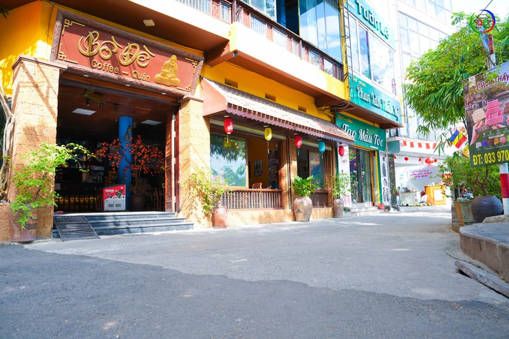 QUỐC OAI KIÊN QUYẾT LẬP LẠI TRẬT TỰ ĐÔ THỊ KHU VỰC HỒ LONG TRÌ – CHÙA THẦY- Ảnh 7.