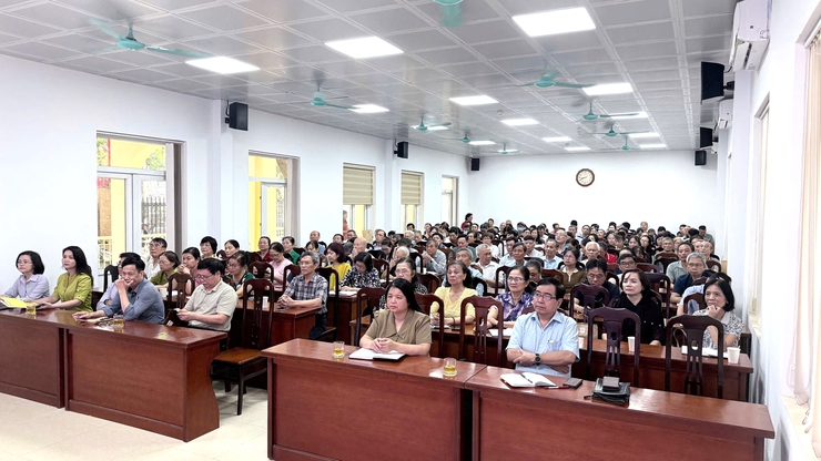 Phường Cầu Giấy bồi dưỡng kỹ năng ứng dụng AI cho cán bộ Mặt trận cơ sở- Ảnh 2.