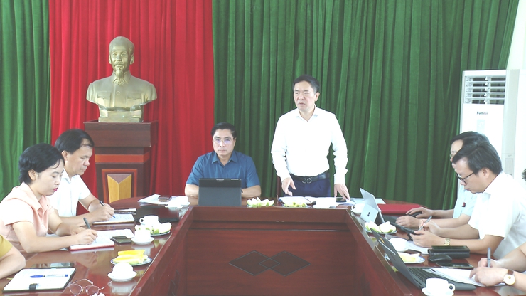 THƯỜNG TRỰC ĐẢNG ỦY LÀM VIỆC VỚI TRUNG TÂM DỊCH VỤ TỔNG HỢP XÃ ỨNG HÒA.- Ảnh 1.