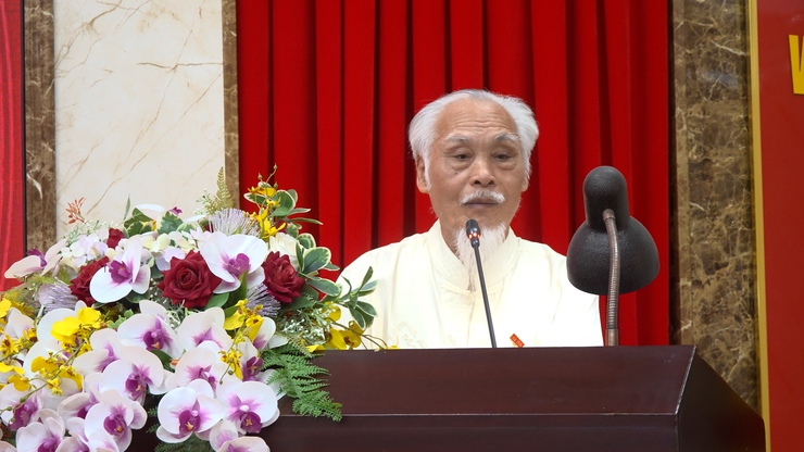 Đảng uỷ xã Thanh Oai: Trao tặng 38 Huy hiệu Đảng đợt 19/5- Ảnh 11.