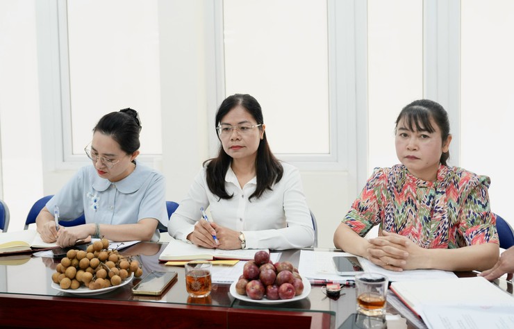 Đoàn giám sát Ban Văn hóa - Xã hội HĐND xã Sơn Đồng giám sát đối với Trạm Y tế- Ảnh 4.