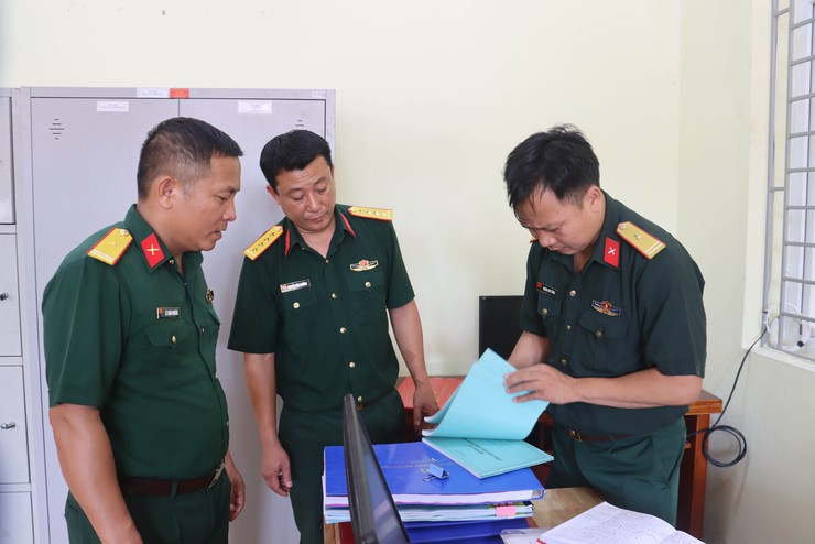 Tăng cường kiểm tra, bảo đảm cơ sở vật chất phục vụ nhiệm vụ quốc phòng tại xã Đại Xuyên- Ảnh 6.