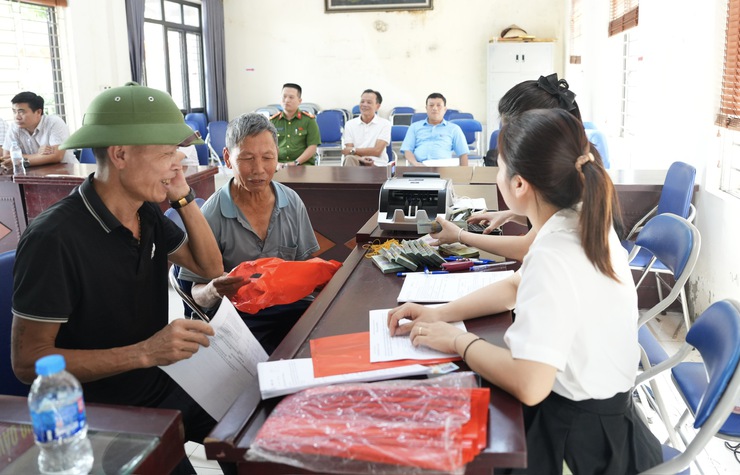 Sơn Đồng tổ chức chi trả bồi thường, hỗ trợ, tái định cư Dự án Depot Sơn Đồng cho 38 hộ dân- Ảnh 2.
