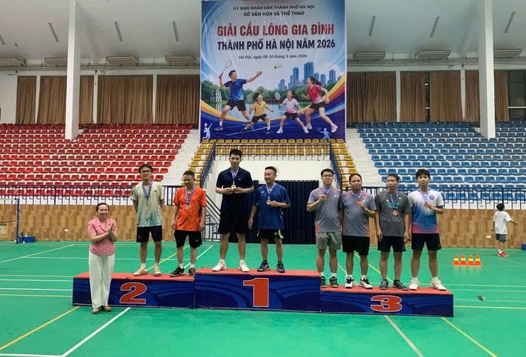 Vận động viên phường Đông Ngạc giành thành tích xuất sắc tại Giải cầu lông gia đình thành phố Hà Nội năm 2026- Ảnh 2.
