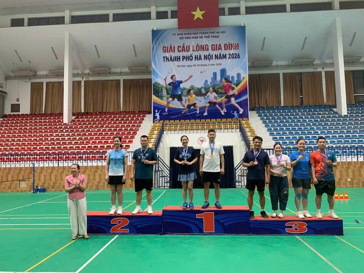 Vận động viên phường Đông Ngạc giành thành tích xuất sắc tại Giải cầu lông gia đình thành phố Hà Nội năm 2026- Ảnh 1.