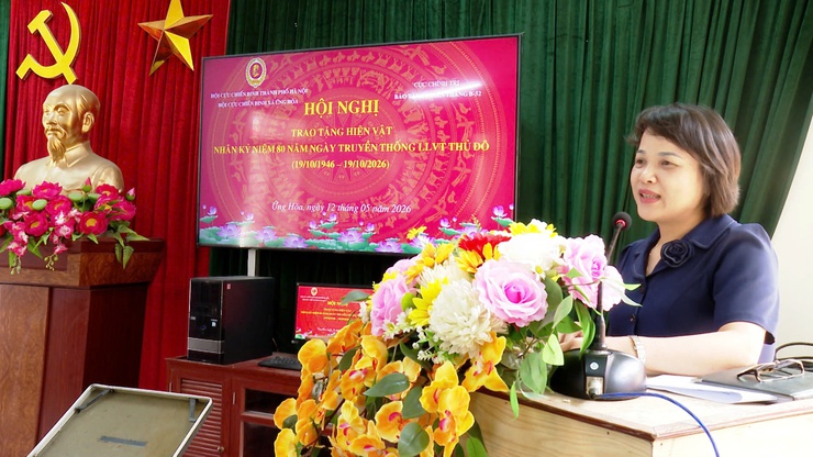 HỘI CỰU CHIẾN BINH XÃ ỨNG HÒA PHỐI HỢP BẢO TÀNG CHIẾN THẮNG B-52 TIẾP NHẬN HIẾN TẶNG TƯ LIỆU, HIỆN VẬT LỊCH SỬ.- Ảnh 1.