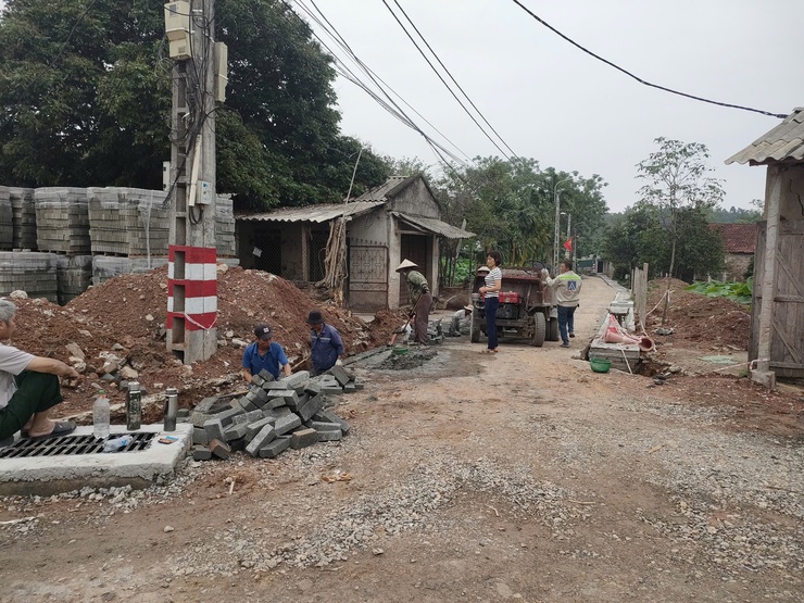 Phụ nữ thôn Bằng Y, Bất Bạt: "điểm sáng" trong phong trào hiến đất mở đường xây dựng nông thôn mới nâng cao- Ảnh 1.