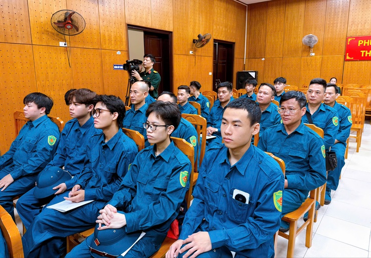 Ban CHQS phường Thanh Liệt khai mạc huấn luyện Trung đội Dân quân cơ động năm 2026- Ảnh 6.