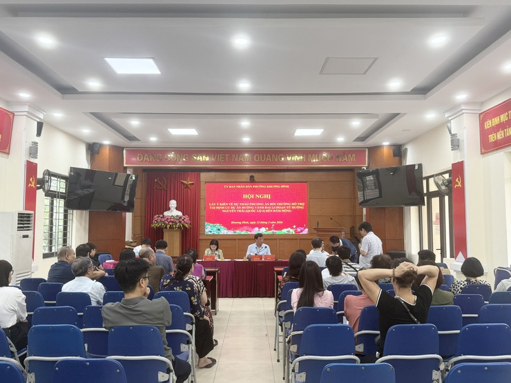 Phường Khương Đình tổ chức lấy ý kiến nhân dân về phương án bồi thường, hỗ trợ, tái định cư dự án đường vành đai 2,5
- Ảnh 1.