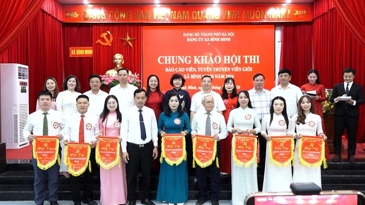 Bình Minh tổ chức Chung khảo Hội thi Báo cáo viên, tuyên truyền viên giỏi năm 2026- Ảnh 1.