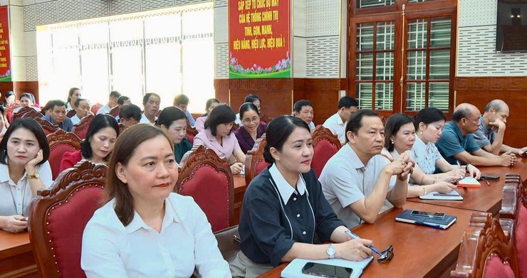 Phúc Thọ giao ban đánh giá kết quả triển khai thực hiện nhiệm vụ khắc phục các "điểm nghẽn" trên địa bàn- Ảnh 7.