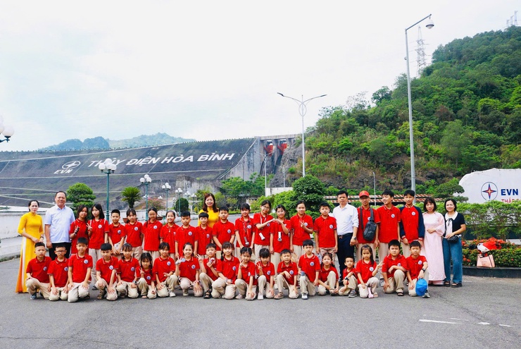 Trường Tiểu học - Ảnh 1.