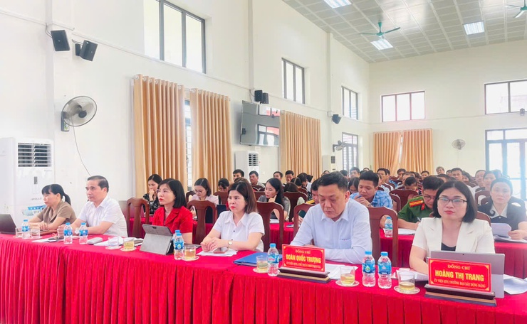 Xã Phúc Lộc tổ chức Hội nghị giao ban đánh giá kết quả thực hiện nhiệm vụ tháng 4, triển khai phương hướng nhiệm vụ tháng 5 năm 2026 theo mô hình "4 trục" tạo chuyển biến trong điều hành- Ảnh 11.