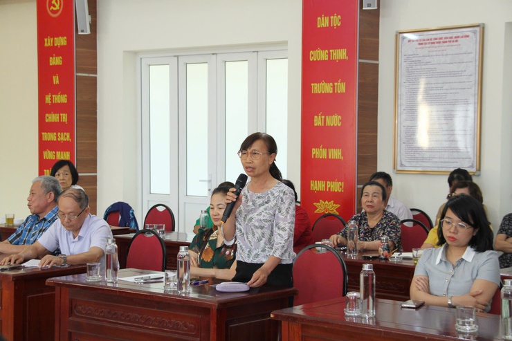 Phường Phú Thượng tổ chức Hội nghị lấy ý kiến tham vấn đánh giá tác động môi trường Dự án Công viên công cộng thuộc Dự án đầu tư trục đại lộ cảnh quan sông Hồng- Ảnh 5.