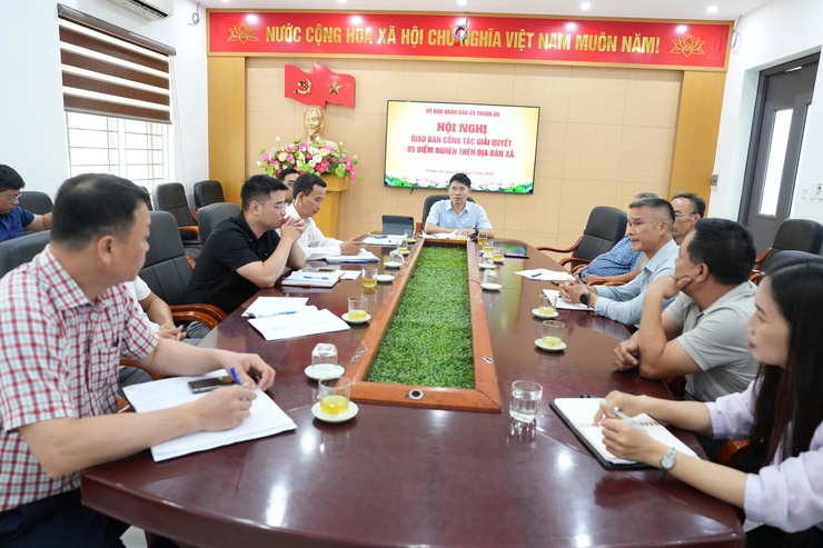 Giao ban công tác giải quyết 5 điểm nghẽn trên địa bàn xã Thuận An- Ảnh 1.