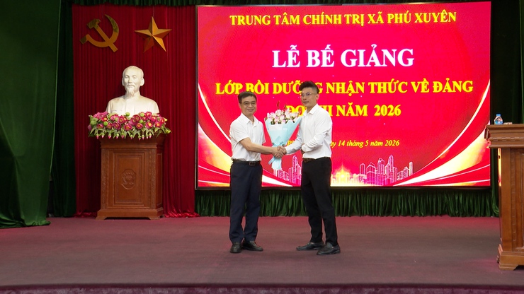 Lễ bế giảng lớp bồi dưỡng nhận thức về Đảng cho quần chúng ưu tú đợt III năm 2026- Ảnh 7.