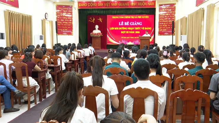 Lễ bế giảng lớp bồi dưỡng nhận thức về Đảng cho quần chúng ưu tú đợt III năm 2026- Ảnh 3.