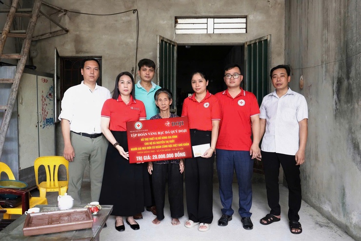 HỘI CTĐ XÃ VÂN ĐÌNH PHỐI HỢP TRAO HỖ TRỢ THIẾT BỊ, ĐỒ DÙNG SINH HOẠT CHO NGƯỜI GIÀ NEO ĐƠN CÓ HOÀN CẢNH ĐẶC BIỆT KHÓ KHĂN- Ảnh 2.
