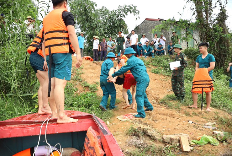 Phú Cát tổ chức tập huấn, huấn luyện phòng chống thiên tai và tìm kiếm cứu nạn năm 2026- Ảnh 13.