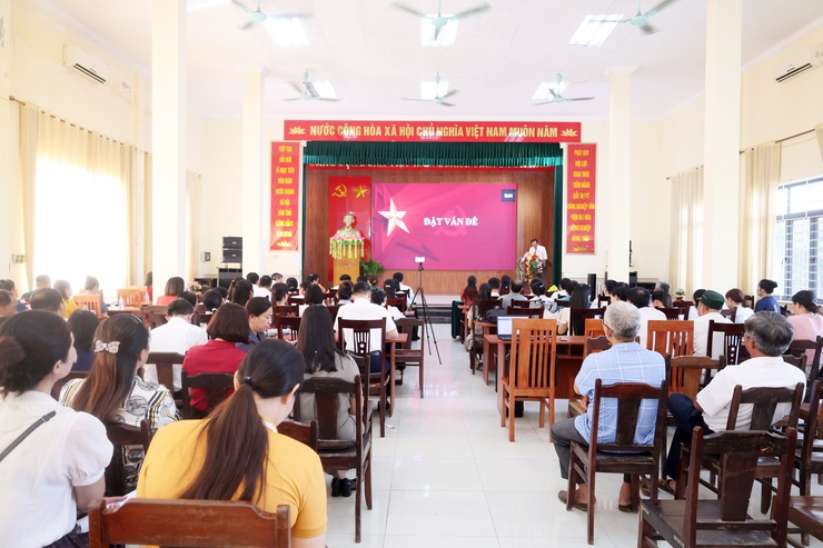 Hội thi báo cáo viên, tuyên truyền viên giỏi xã Hòa Phú: Lan tỏa niềm tin – Khơi dậy khát vọng phát triển- Ảnh 2.