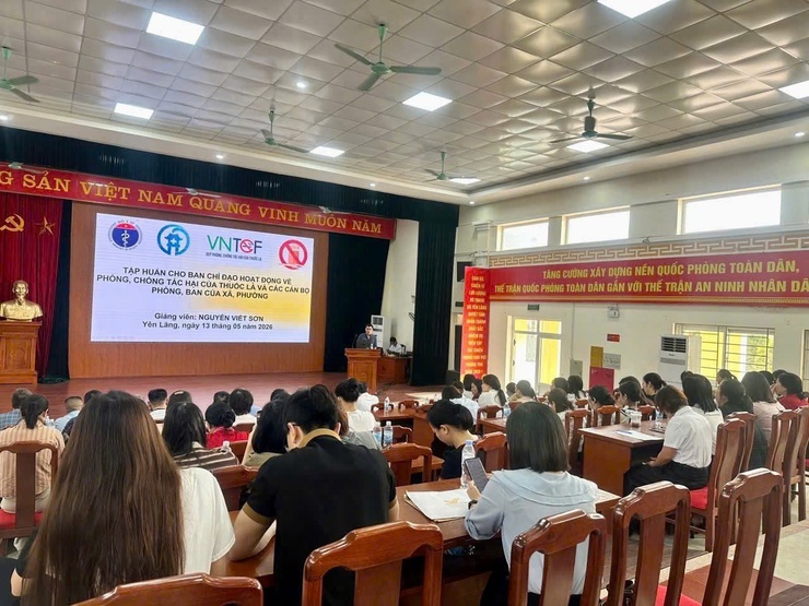 TRẠM Y TẾ TỔ CHỨC TẬP HUẤN NÂNG CAO NHẬN THỨC VỀ PHÒNG CHỐNG TÁC HẠI CỦA THUỐC LÁ- Ảnh 2.