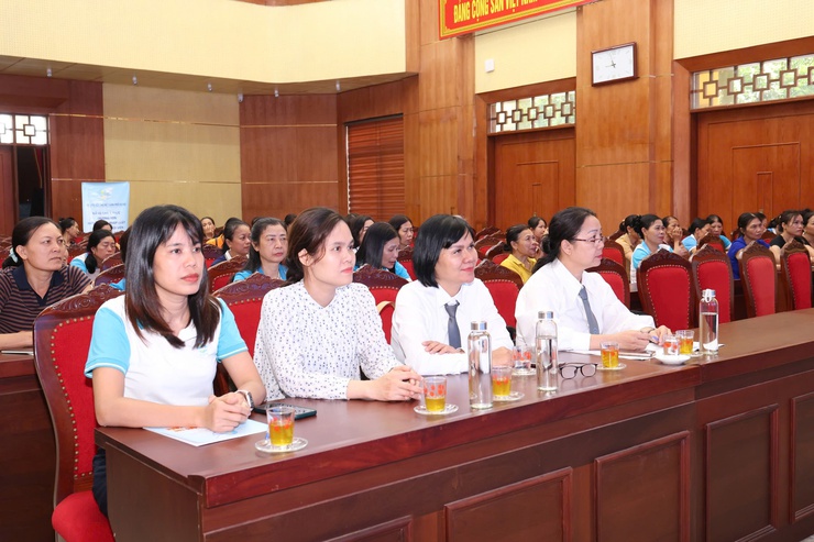 HỘI LIÊN HIỆP PHỤ NỮ XÃ VÂN ĐÌNH TỔ CHỨC HỘI NGHỊ TUYÊN TRUYỀN LUẬT DÂN SỐ VÀ KỸ NĂNG TRUYỀN THÔNG CÔNG TÁC DÂN SỐ PHÁT TRIỂN NĂM 2026- Ảnh 1.