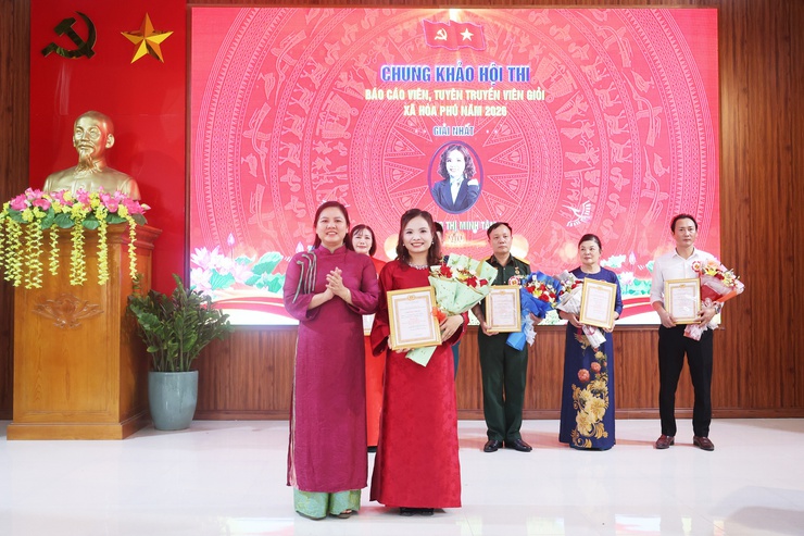 Hội thi báo cáo viên, tuyên truyền viên giỏi xã Hòa Phú: Lan tỏa niềm tin – Khơi dậy khát vọng phát triển- Ảnh 14.