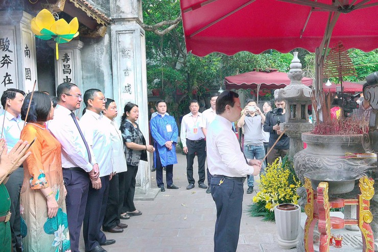 ĐỘC ĐÁO LỄ HỘI ĐỀN KIM LIÊN 2026: TÔN VINH GIÁ TRỊ TRẤN NAM THĂNG LONG- Ảnh 5.
