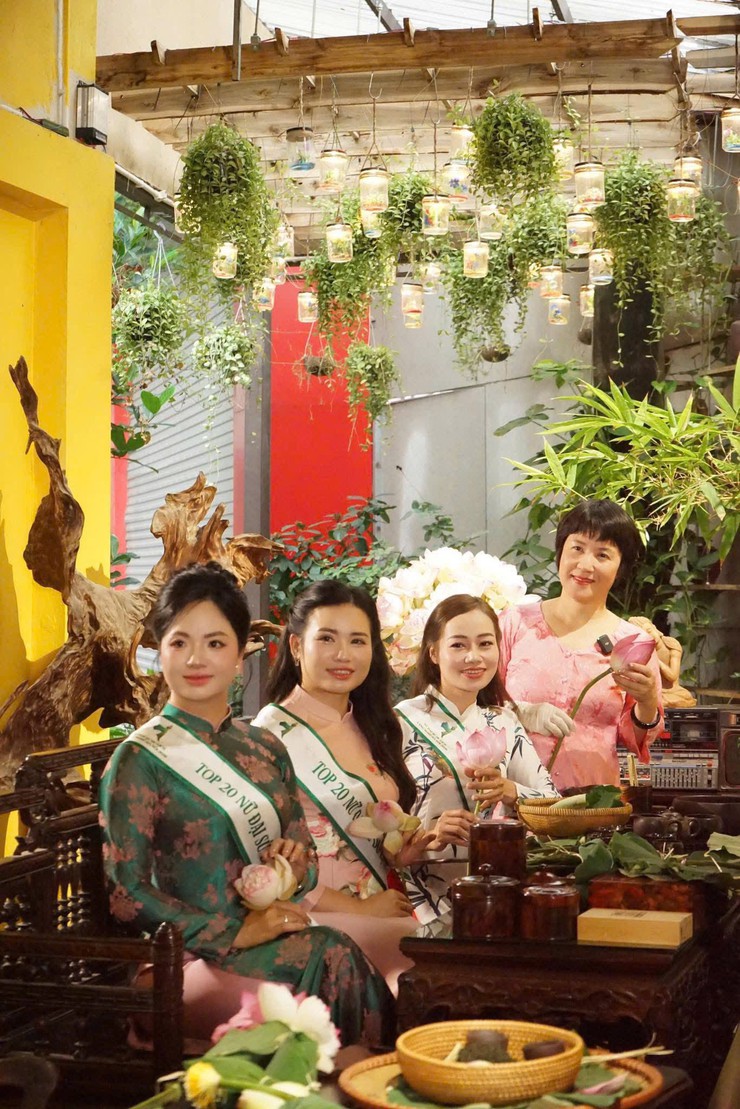 Người con quê hương Ứng Thiên tỏa sáng tại chung kết nữ đại sứ du lịch làng nghề Hà Nội 2026- Ảnh 3.