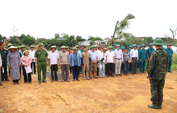 Phú Cát tổ chức tập huấn, huấn luyện phòng chống thiên tai và tìm kiếm cứu nạn năm 2026- Ảnh 4.