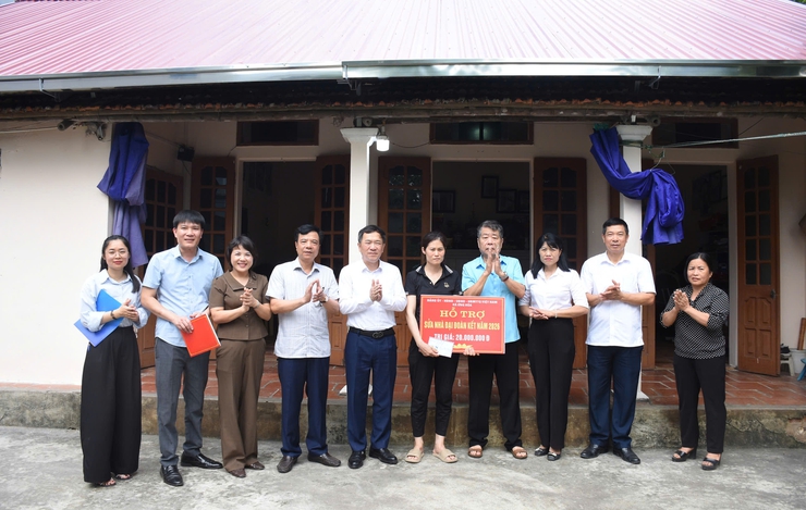 ỨNG HOÀ: KHỞI CÔNG XÂY DỰNG, SỬA CHỮA 4 NHÀ “ĐẠI ĐOÀN KẾT”.- Ảnh 4.