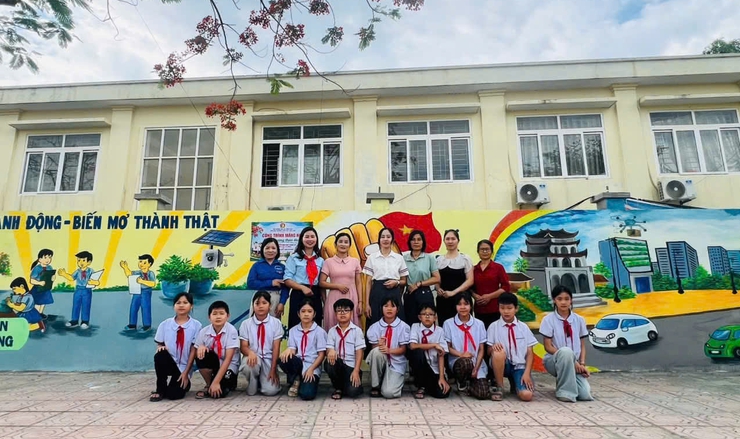 TRƯỜNG TIỂU HỌC HOÀ LÂM GẮN BIỂN CÔNG TRÌNH MĂNG NON “CỔNG TRƯỜNG THÂN THIỆN”- Ảnh 1.