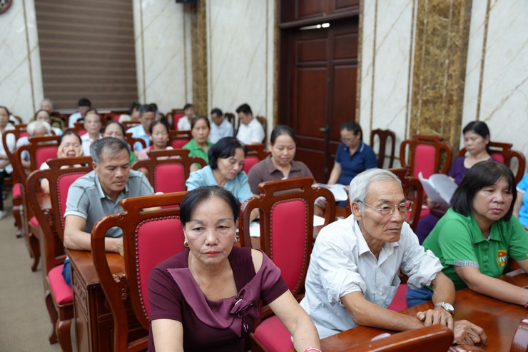 UBMTTQ Việt Nam xã Thanh Oai phát động phong trào "Thôn, Tổ dân phố Sáng – xanh – sạch – đẹp – văn minh" năm 2026- Ảnh 5.