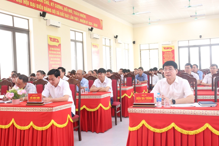 UBND xã Bất Bạt tổ chức hội nghị đánh giá kết quả sản xuất vụ Xuân và Triển khai kế hoạch sản xuất vụ Mùa năm 2026.- Ảnh 2.