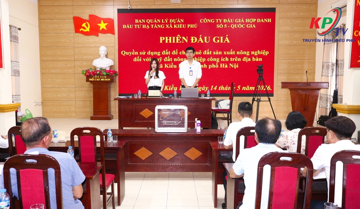 UBND xã Kiều Phú đấu giá thành công quyền sử dụng 7 thửa đất công ích tại thôn Phú Mỹ và Ngọc Than để cho thuê phục vụ sản xuất nông nghiệp.- Ảnh 2.