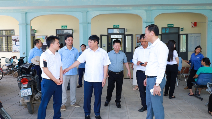Đoàn giám sát Ủy ban MTTQ Việt Nam thành phố Hà Nội làm việc tại xã Suối Hai về Chương trình mục tiêu quốc gia vùng đồng bào dân tộc thiểu số và miền núi- Ảnh 8.