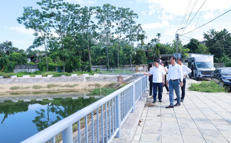 Đoàn giám sát Ủy ban MTTQ Việt Nam thành phố Hà Nội làm việc tại xã Suối Hai về Chương trình mục tiêu quốc gia vùng đồng bào dân tộc thiểu số và miền núi- Ảnh 9.