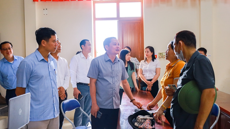 Đoàn giám sát Ủy ban MTTQ Việt Nam thành phố Hà Nội làm việc tại xã Suối Hai về Chương trình mục tiêu quốc gia vùng đồng bào dân tộc thiểu số và miền núi- Ảnh 11.