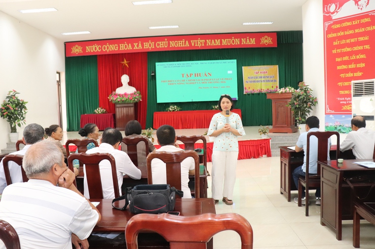 Phú Xuyên Tổ chức tập huấn phổ biến cơ chế, chính sách phát triển nông nghiệp và môi trường năm 2026.- Ảnh 3.