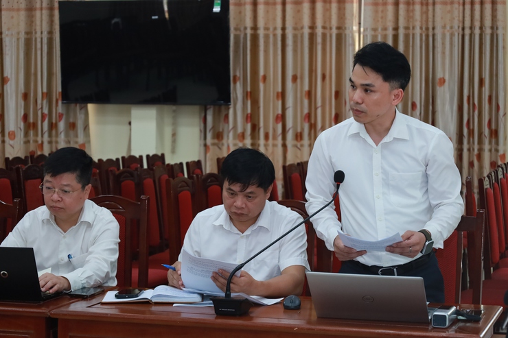 UBND xã Minh Châu tổ chức hội nghị giao ban các nhiệm vụ trọng tâm tháng 5, triển khai nhiệm vụ trong thời gian tới.- Ảnh 2.