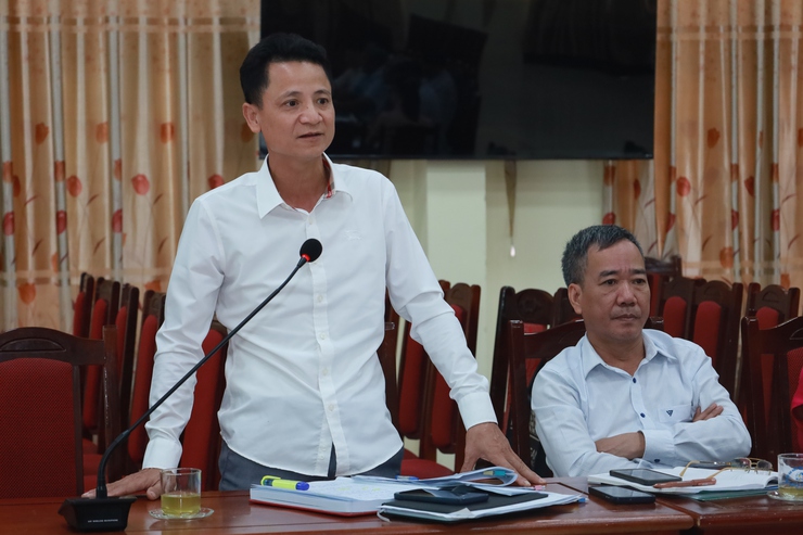 UBND xã Minh Châu tổ chức hội nghị giao ban các nhiệm vụ trọng tâm tháng 5, triển khai nhiệm vụ trong thời gian tới.- Ảnh 4.